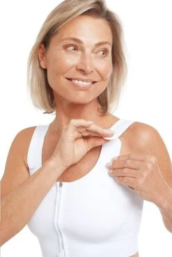 Amoena Kompressions-BH Pamela 9 Amoena Kompressions-BH Pamela -Femina Verkauf Amoena Kompressions BH Pamela 45010 weiss 02 min 1280x1280