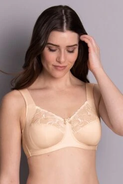 Komfort-BH Lucia Ohne Bügel 8 Komfort-BH Lucia Ohne Bügel -Femina Verkauf Anita Komfort BH Lucia ohne Buegel 5823 774 light powder 03 1280x1280