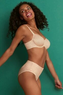 Rosa Faia Taillenslip+ Joy -Femina Verkauf Rosa Faia Taillenslip Joy 1361 107 smart rose 03 1280x1280