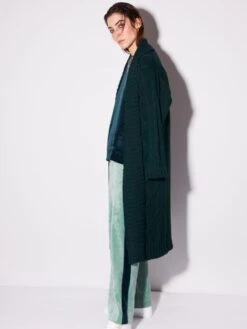 Freizeitanzug NICKI Samt Zweifarbig Grün Von Chiara Fiorini -Femina Verkauf hausanzug zweifarbig bosco anice cf1345 nicki chiara fiorini 2 1