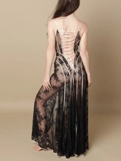 Langes Spitze Nachtkleid FLEUR Schwarz-puder Von Marjolaine -Femina Verkauf langes spitze nachtkleid fleur 4fle3002 schwarz puder marjolaine 2