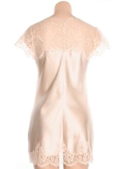 Kurzes Seidennegligé ETINCELLE No. 3 Von Marjolaine -Femina Verkauf marjolaine seide neglige etincelle no 3 eti0301 sand ruecken 1