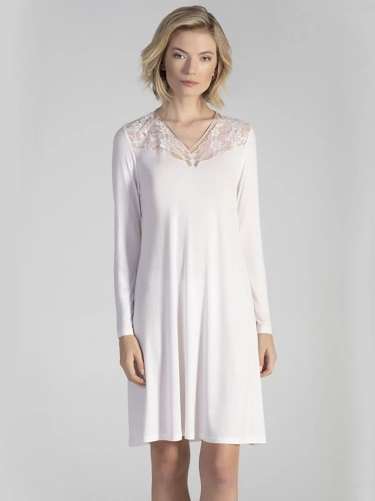 Modal Langarm Nachtkleid SNOW In Weiss Von Verdiani 2 Modal Langarm Nachtkleid SNOW In Weiss Von Verdiani – Bild 2