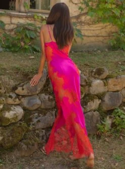 100% Seide Neglige Lang MELINDA Mit Spitze Marjolaine 17 100% Seide Neglige Lang MELINDA Mit Spitze Marjolaine -Femina Verkauf nachtkleid lang seide melinda 4mel3003 fuchsia rot marjolaine 3 1