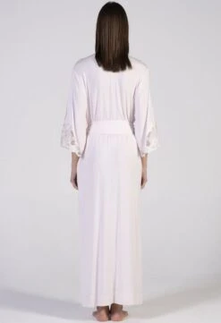 Modal Morgenmantel Lang Mit Spitze Von Verdiani -Femina Verkauf nachtkleid rosa angel 4704 donna verdiani 2