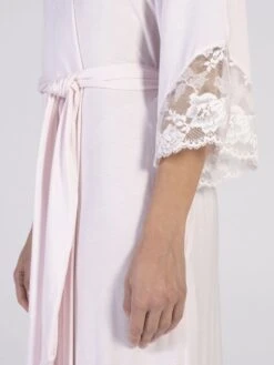 Modal Morgenmantel Lang Mit Spitze Von Verdiani -Femina Verkauf nachtkleid rosa angel 4704 donna verdiani 3