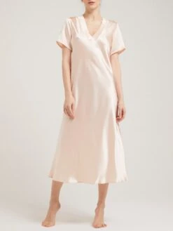 100% Seide Nachtkleid DOROTEA Lang Von Vivis -Femina Verkauf nachtkleid seide dorotea v00571 zart apricot vivis 2 6