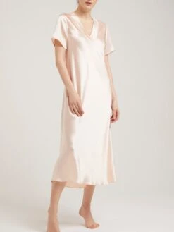 100% Seide Nachtkleid DOROTEA Lang Von Vivis -Femina Verkauf nachtkleid seide dorotea v00571 zart apricot vivis 4 6