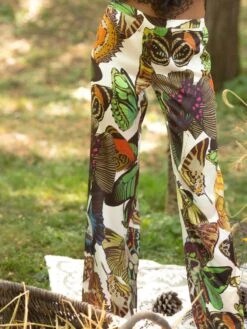 Seidenpyjama MAYA Schmetterlinge Von Marjolaine -Femina Verkauf pyjama seide maya 4may5501 schmetterlinge braun bunt marjolaine 2