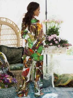 Seidenpyjama MAYA Schmetterlinge Von Marjolaine -Femina Verkauf pyjama seide maya 4may5501 schmetterlinge braun bunt marjolaine 4