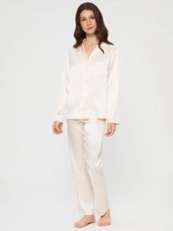 Seide Pyjama 2-tlg. SETA No. 9 Von Chiara Fiorini -Femina Verkauf schlafanzug seide puder rose gc180 chiara fiorini 1 2 1 1