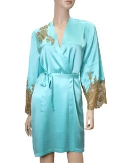 Seide Morgenmantel JARDIN Kurz Mit Spitze Marjolaine -Femina Verkauf seide morgenmantel gletscherblau jardin 2002 marjolaine 2