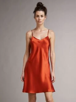 100% Seide Nachthemd CAROLINE Elegant Von Vivis -Femina Verkauf seide nachthemd v00003 caroline paprika vivis 1 6 1 1