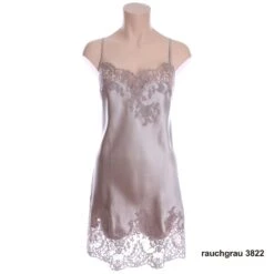 100% Seide Negligé CAPRICE Mittellang Calais Spitze Marjolaine -Femina Verkauf seide neglige caprice 3cap0104 rauchgrau 3822 marjolaine 1 2 1