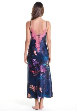 Langes Seidennegligé WINTER GARDEN Von Luna Di Seta -Femina Verkauf seide neglige winter garden vlst60548 dunkelblau blumen luna di seta 7