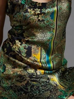 100% Seide Nachthemd CHATEAU DE VERSAILLES Grün Schwarz Von Fürstenberg 7 100% Seide Nachthemd CHATEAU DE VERSAILLES Grün Schwarz Von Fürstenberg -Femina Verkauf seide shirt 50314489 schwarz bunt fuerstenberg 2