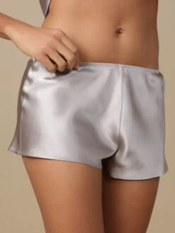 100% Seide SHORTS Soie Unie Von Marjolaine -Femina Verkauf seide shorts silber soie unie marjolaine 2 8 1 1