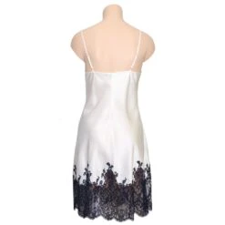 100% Seide Negligé CAPRICE Mittellang Calais Spitze Marjolaine -Femina Verkauf seidenneglige caprice cap0104 naturel tintenblau marjolaine rueck 8 1 1