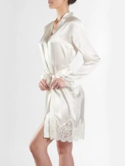 100% Seide Kimono TOI MON AMOUR Uni Farben Von Aubade -Femina Verkauf z kimono seide perlmut ms65 soie d amour aubade 5 1 3 1 1